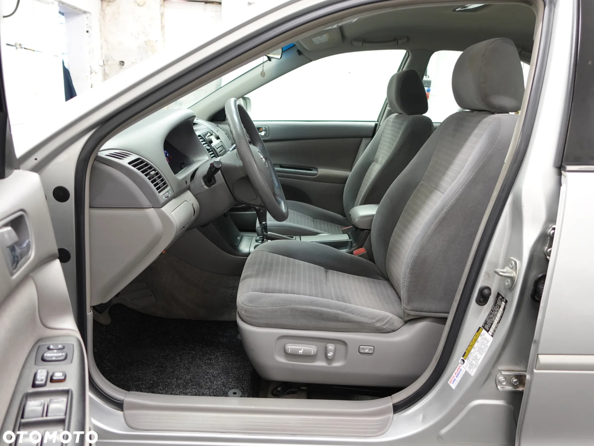 Toyota Camry 2.4 VVT-i - 24