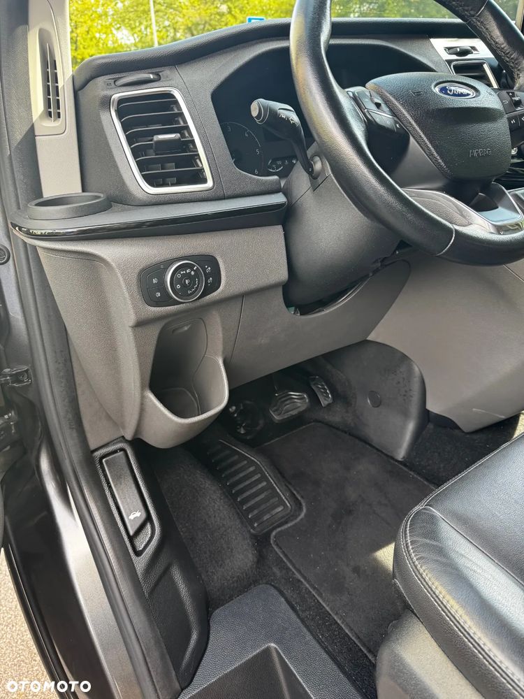 Ford Tourneo Custom 2019