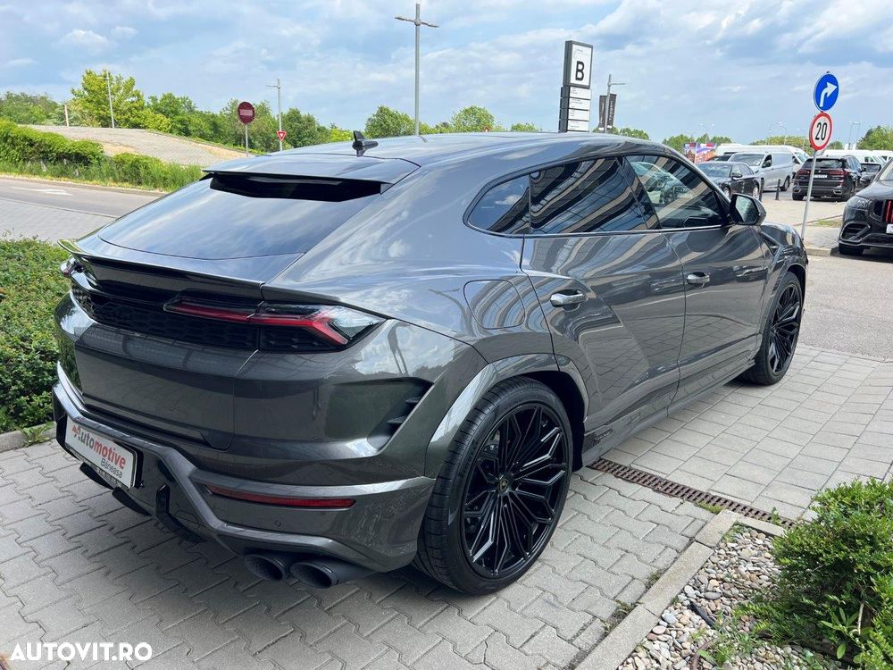 Lamborghini URUS - 7