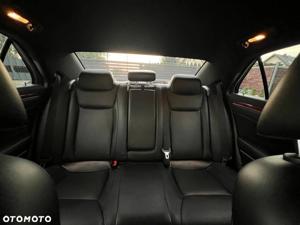 Chrysler 300C 3.5 V6 - 19