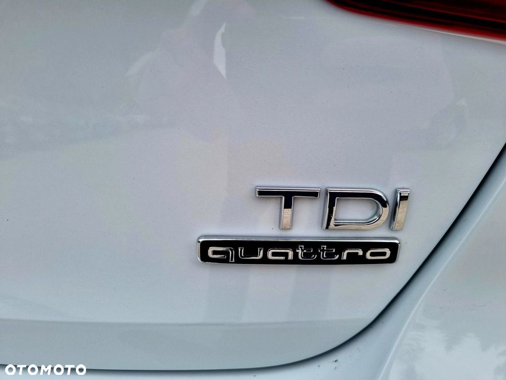 Audi A4 Avant 2.0 TDI Quattro S tronic - 9