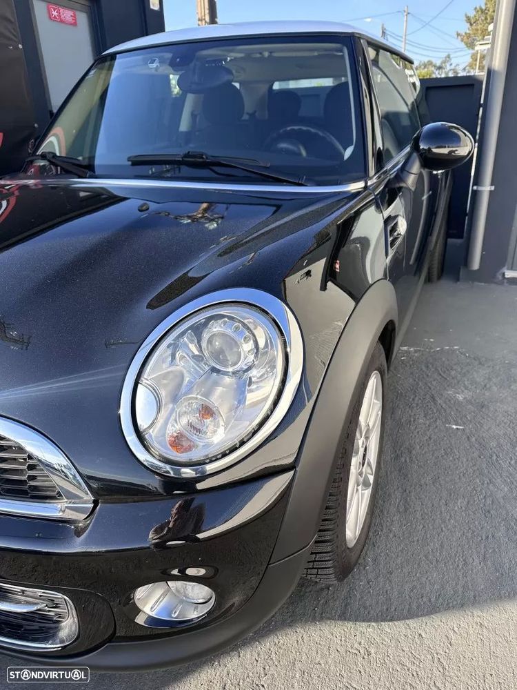 MINI 3 Portas Cooper D - 4