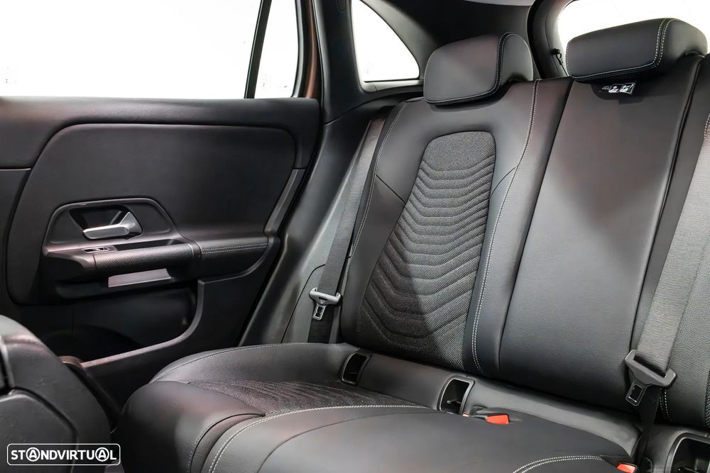 Mercedes-Benz GLA 250 e 8G-DCT Progressive - 12
