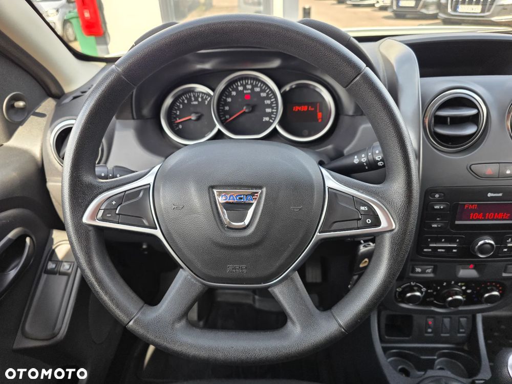 Dacia Duster 1.6 SCe Open S&S - 11