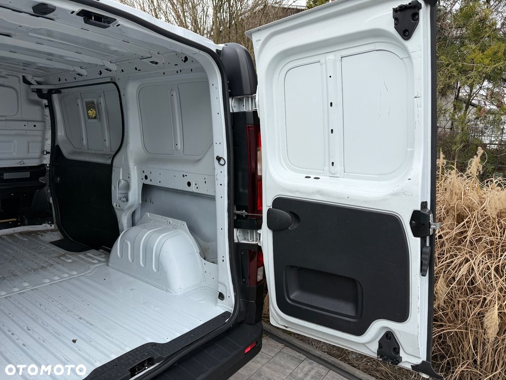 Renault trafić - 32