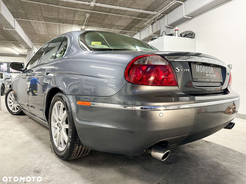 Jaguar S-Type 4.2 V8 - 4