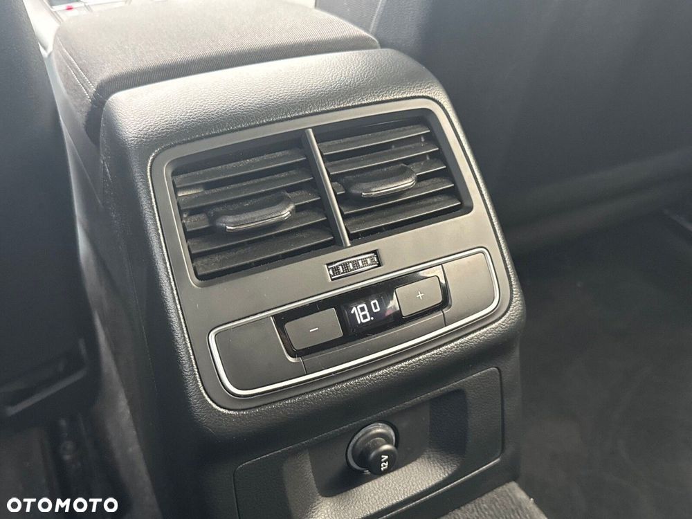 Audi A4 Avant 35 TFSI mHEV S tronic - 33