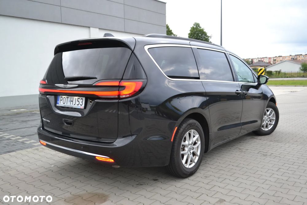 Chrysler Pacifica - 7