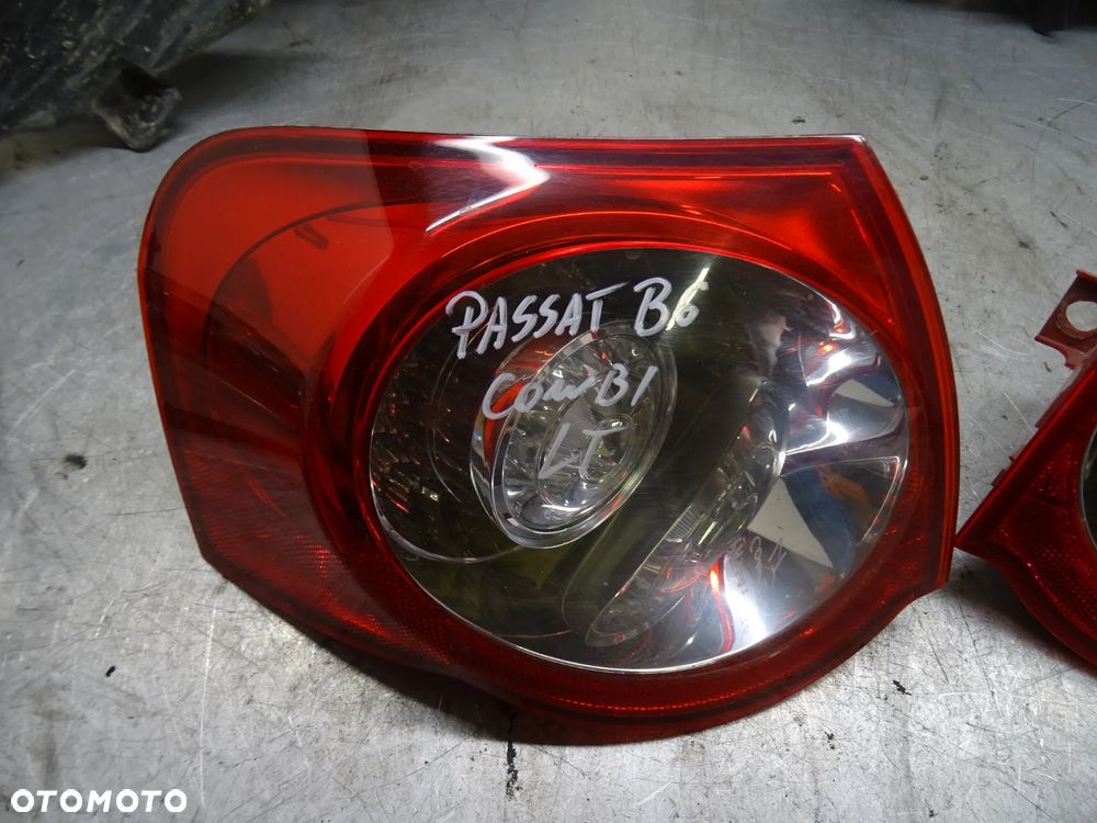 VW PASSAT B6 SEDAN 1.9 BKC LAMPA PRAWA LEWA TYŁ TYLNA - 4
