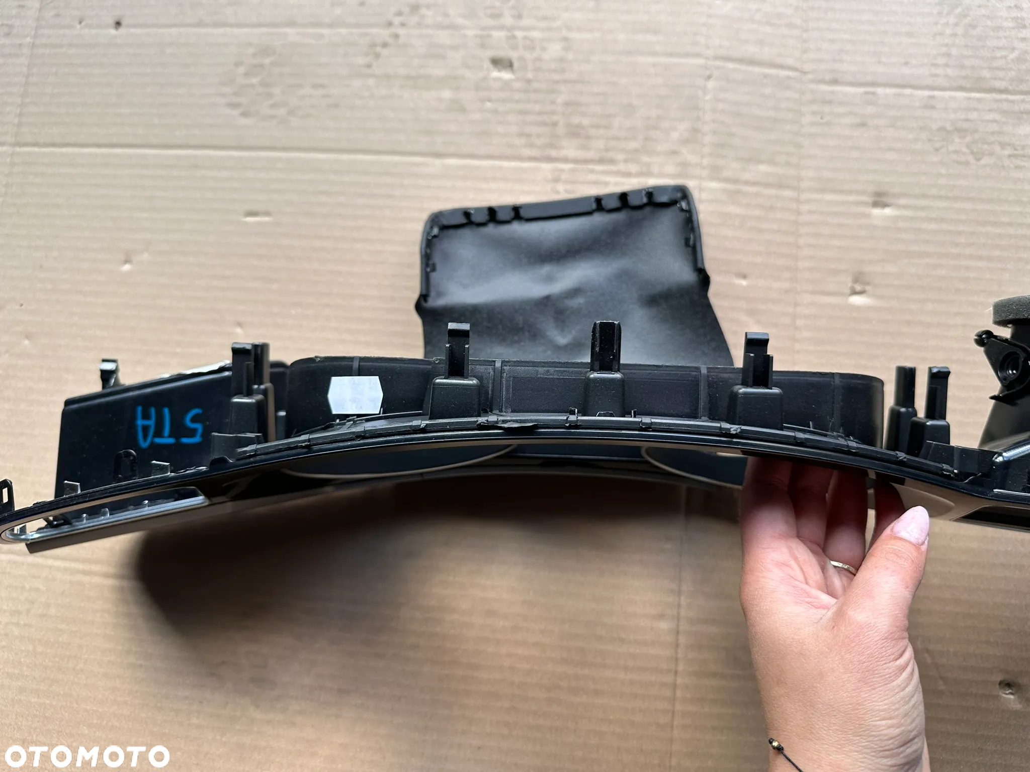 Osłona obudowa dekor ramka licznika VW Touran III 5TB819110 5TB858415A - 18