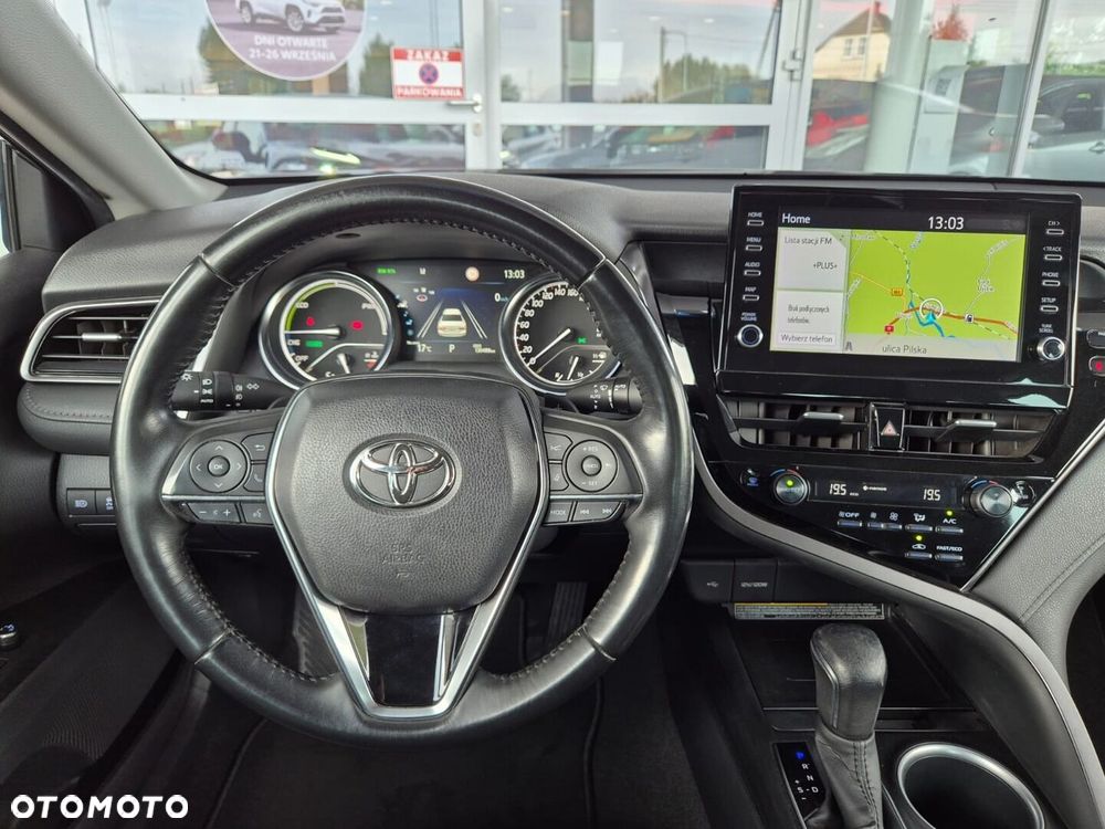 Toyota Camry 2.5 Hybrid Executive CVT - 18
