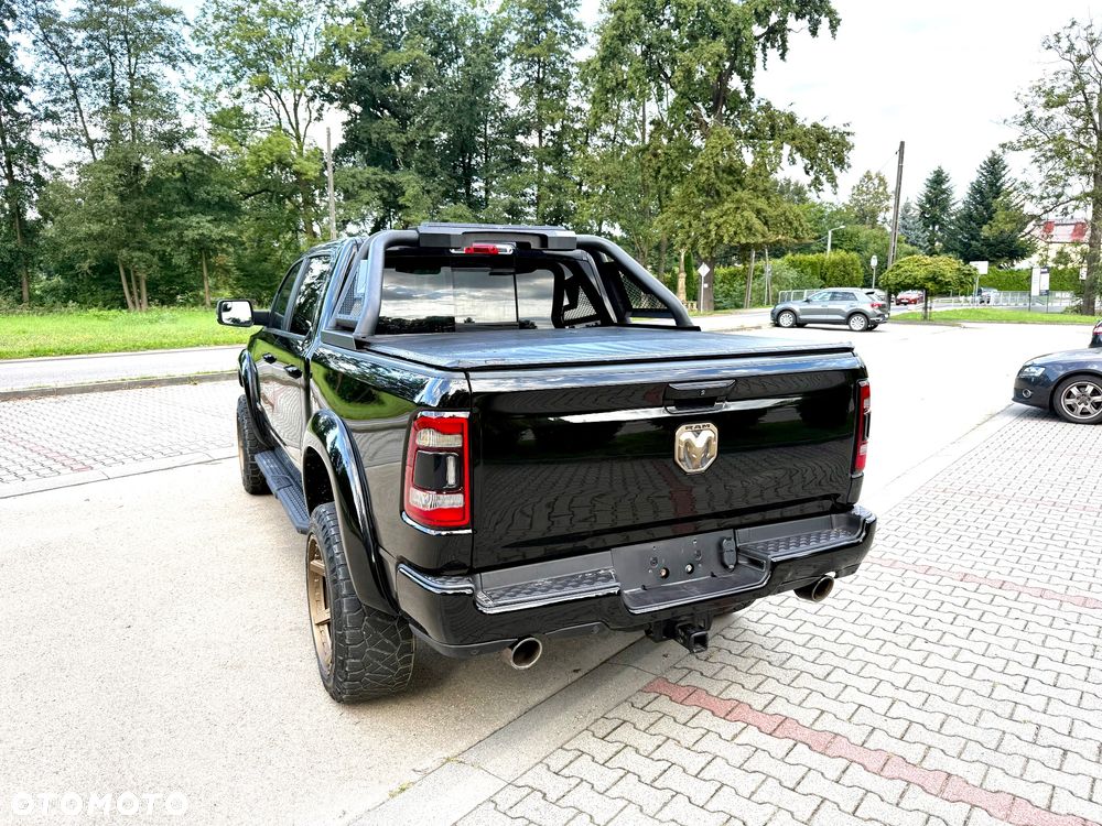 RAM 1500 Crew Cab Sport - 16