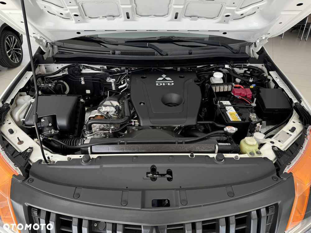 Mitsubishi L200 2.4 d DC Invite EU6 - 20