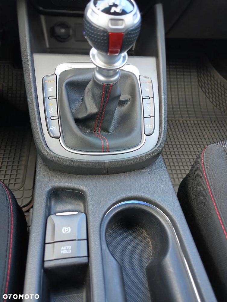 Hyundai Kona 1.0 T-GDI 48V-Hybrid N Line - 24