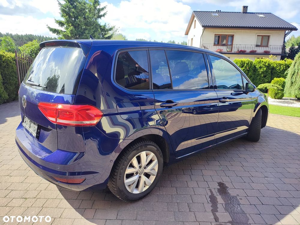 Volkswagen Touran 2.0 TDI SCR (BlueMotion Technology) Comfortline - 4