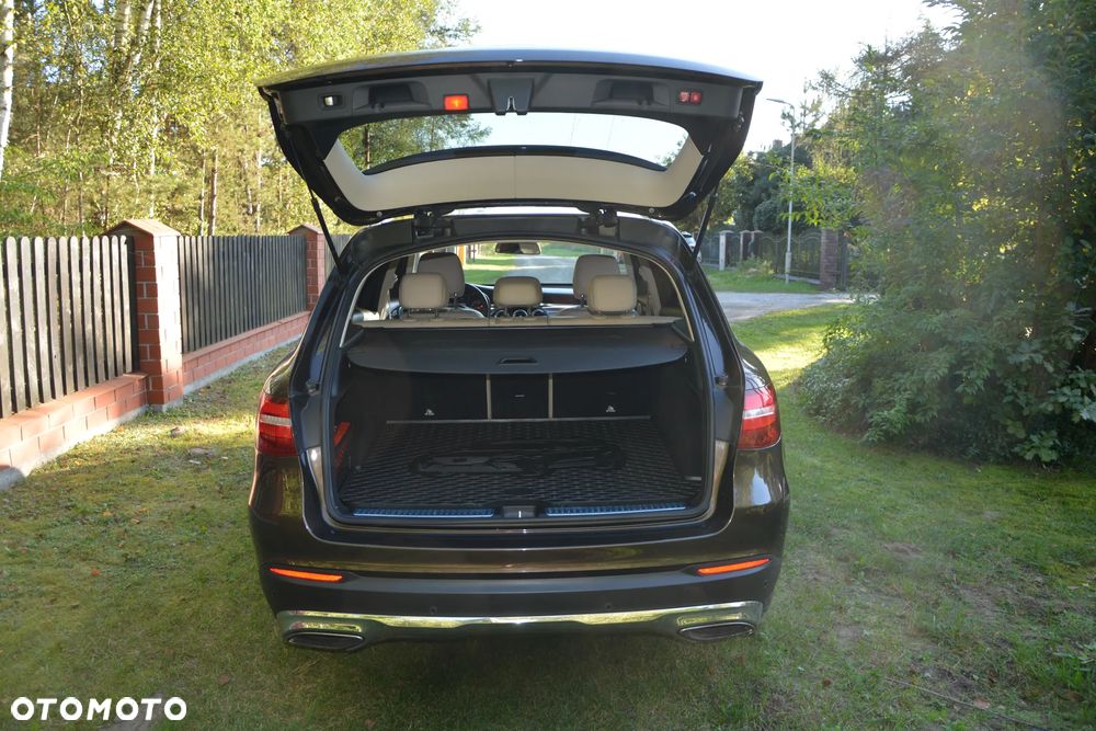 Mercedes-Benz GLC - 10