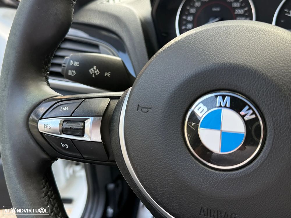 BMW 116 d Pack M - 24