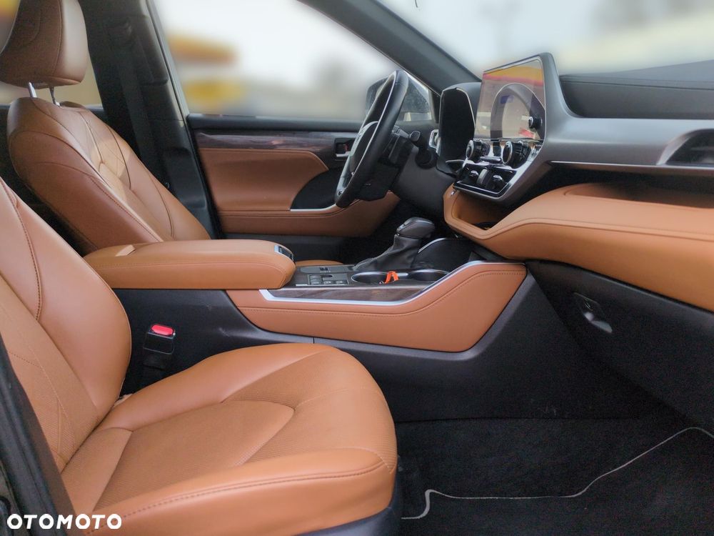 Toyota Highlander - 10