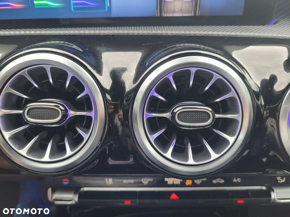 Mercedes-Benz Klasa A 200 Progressive 7G-DCT - 12