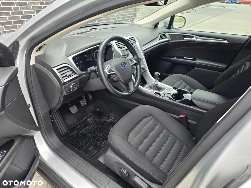 Ford Mondeo 2.0 TDCi Ambiente - 18