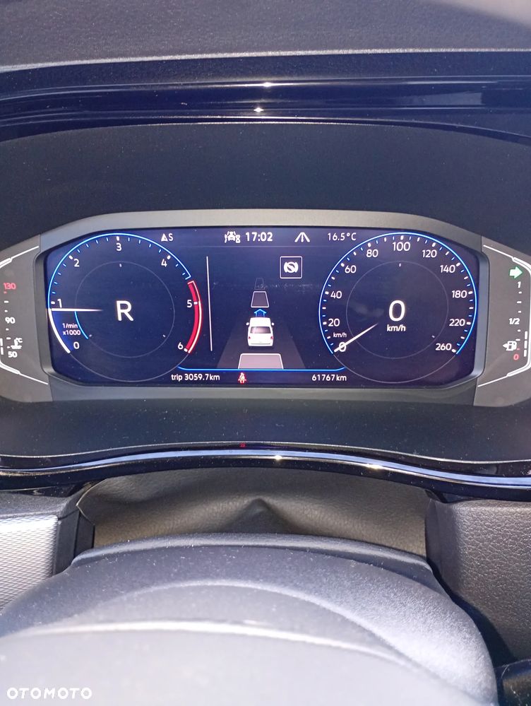 Volkswagen Multivan - 23