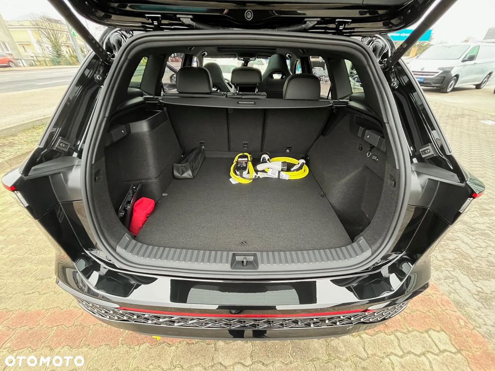 Volkswagen Tayron 1.5 TSI eHybrid PHEV 200kW R-Line Plus DSG - 12