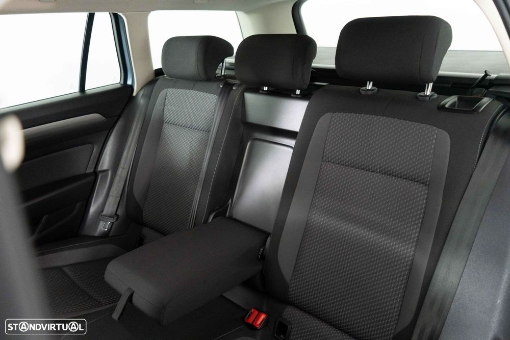 VW Passat Variant 1.6 TDI Confortline - 10