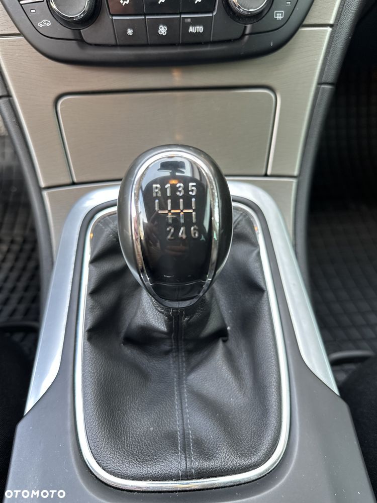 Opel Insignia - 20