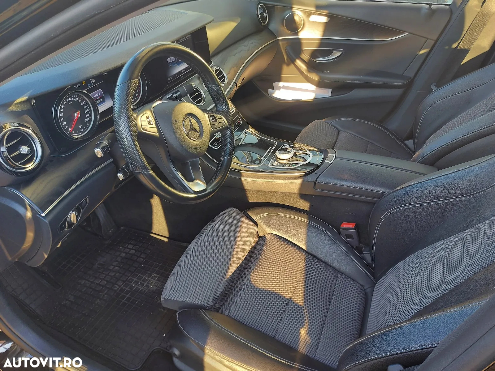 Mercedes-Benz E 220 d 4Matic 9G-TRONIC Avantgarde - 5