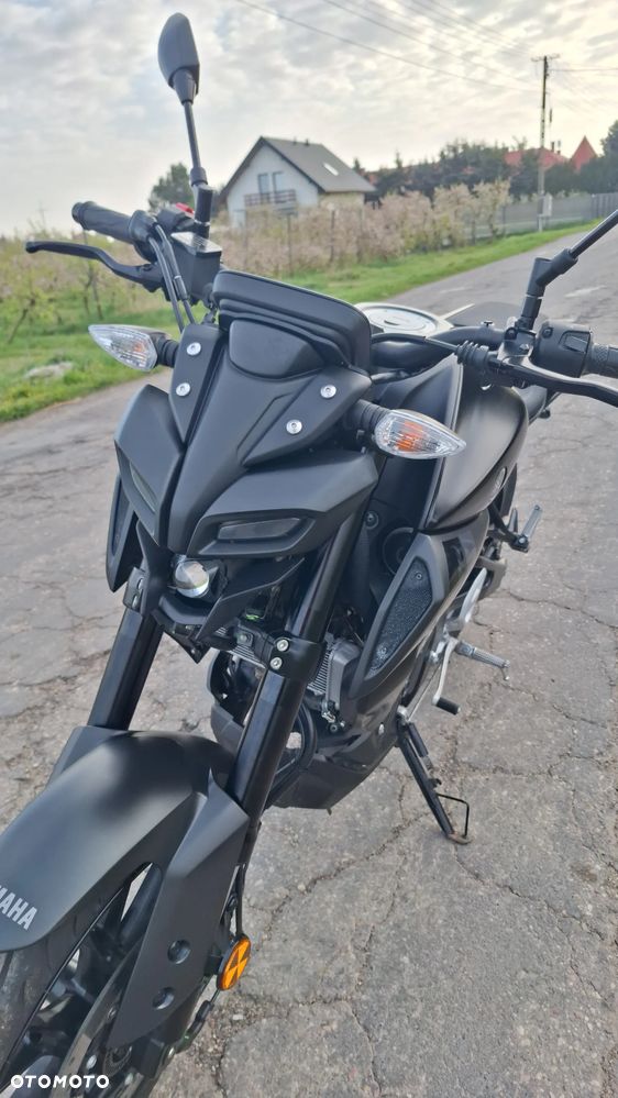 Yamaha MT - 28