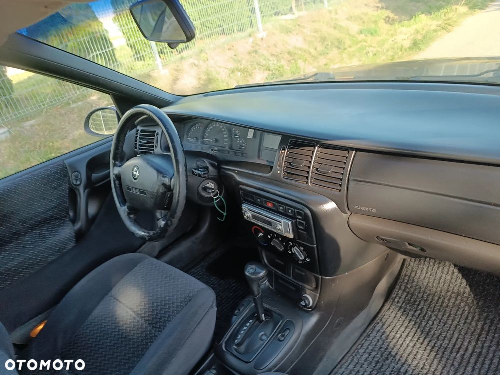 Opel Vectra - 3