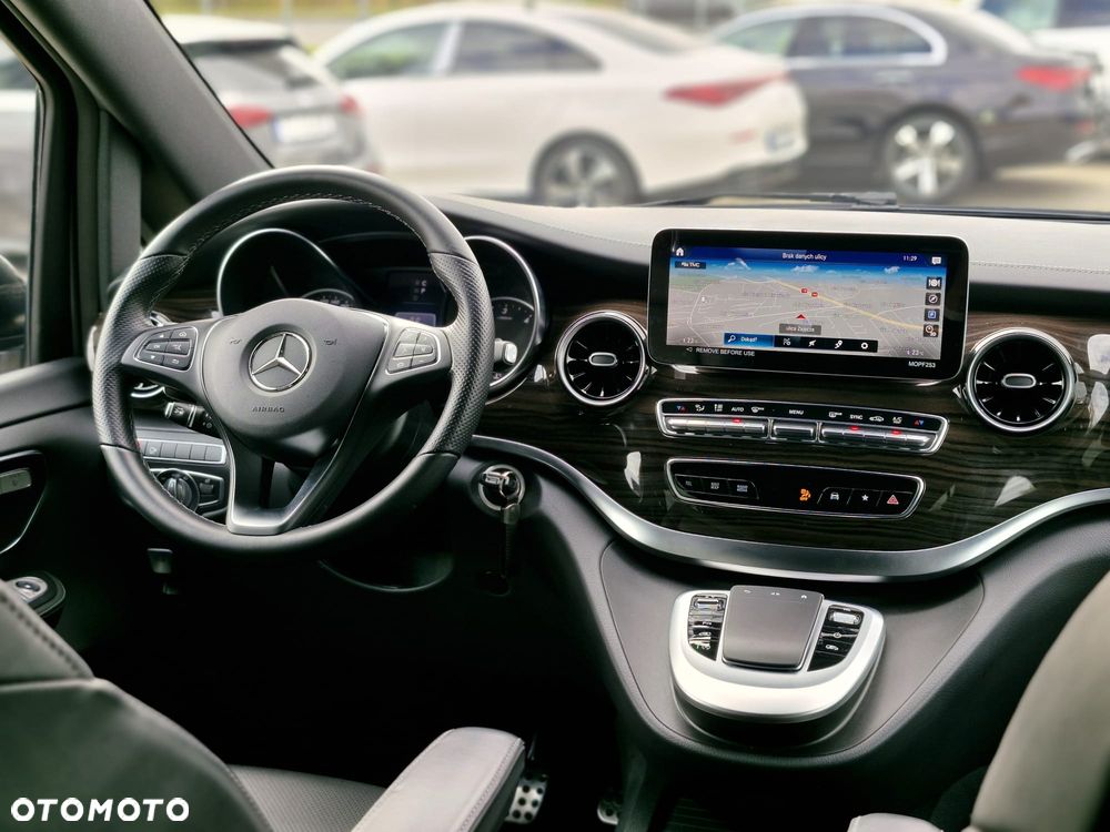 Mercedes-Benz Klasa V 2022