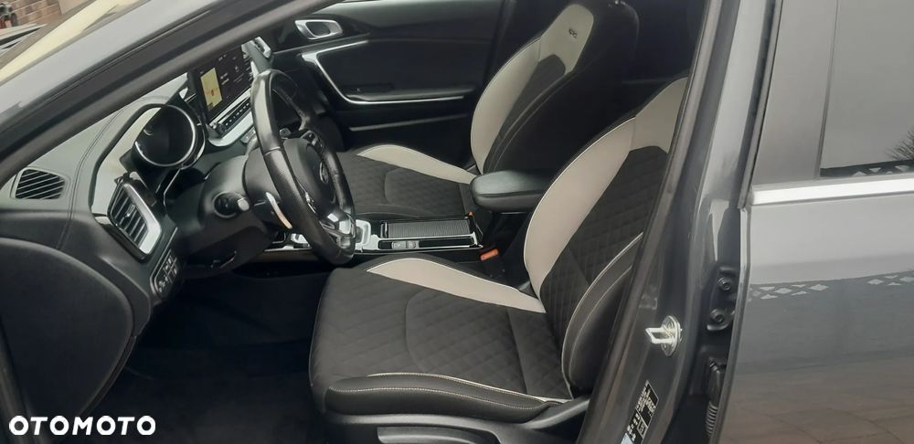 Kia Ceed 1.6 CRDi DCT GT Line - 18