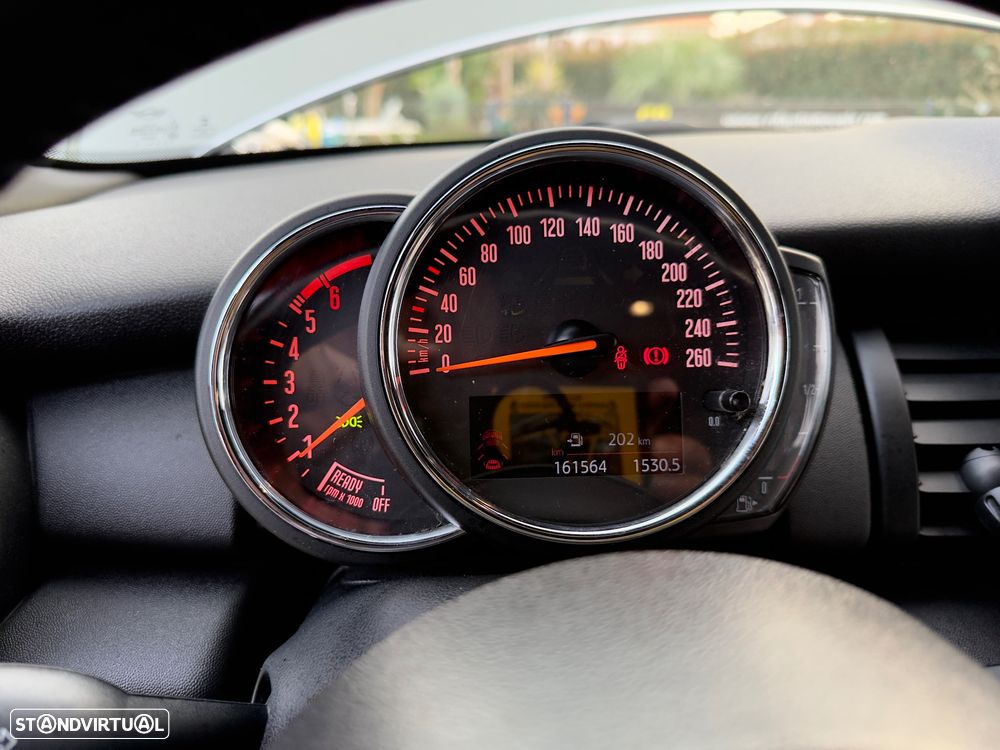 MINI 5 Portas One D - 44