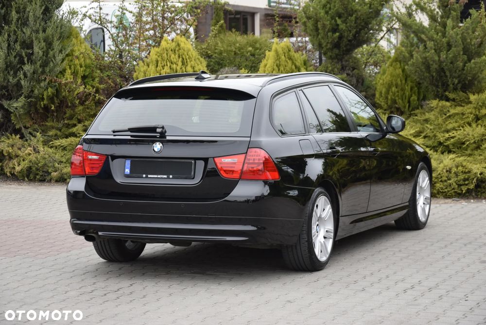 BMW Seria 3 - 37
