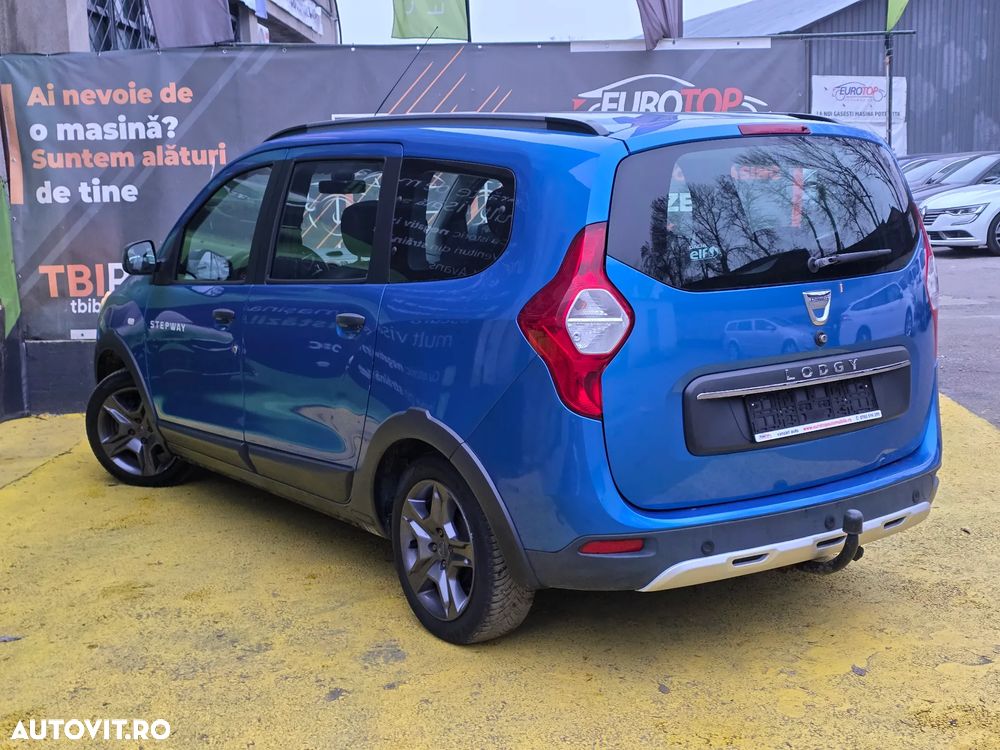 Dacia Lodgy dCi 110 Stepway Celebration - 8