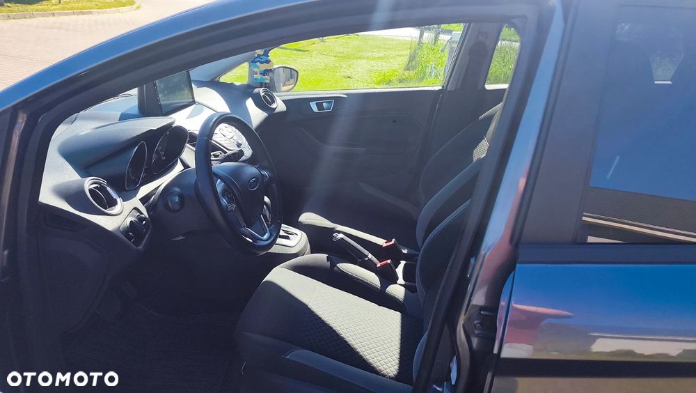 Ford Fiesta 1.0 EcoBoost S&S TITANIUM - 6