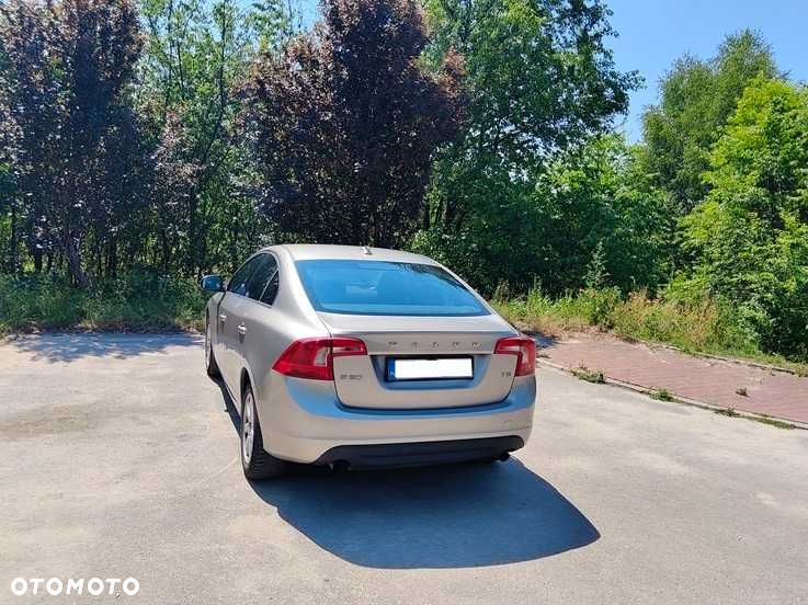 Volvo S60 - 4