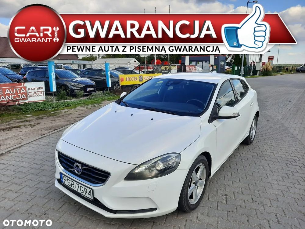 Volvo V40 D3 Momentum - 1