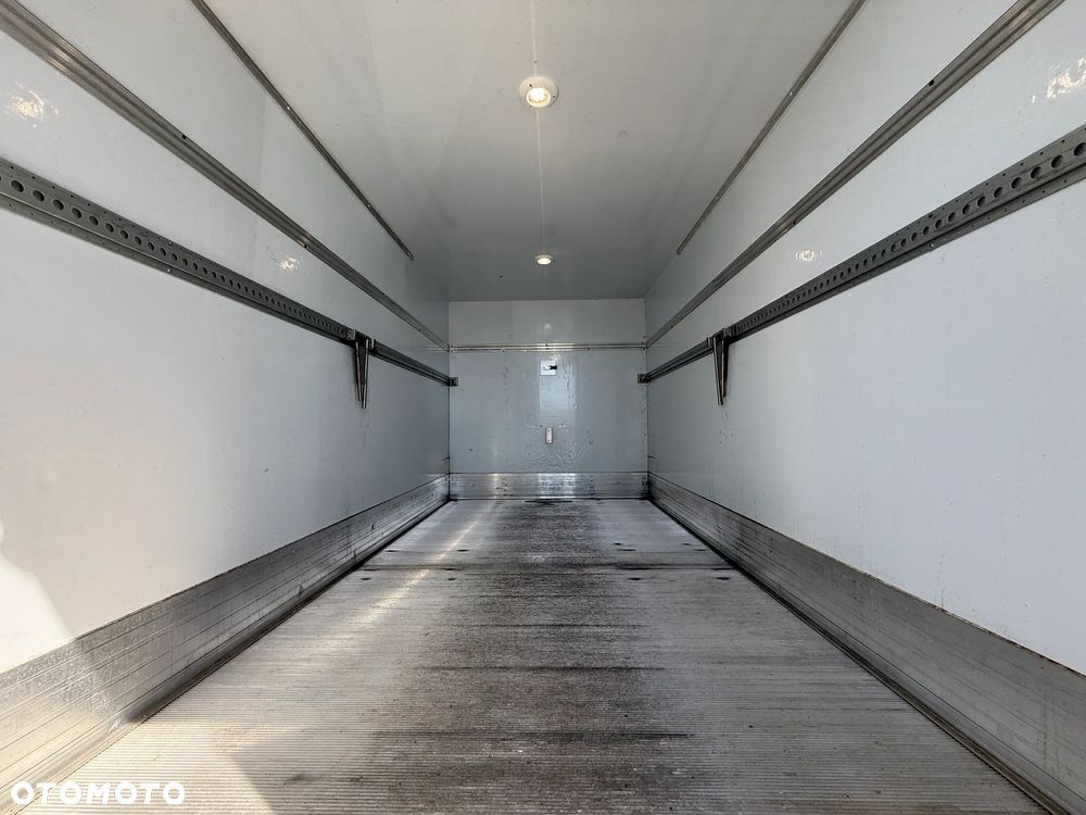 Volkswagen Crafter 35 - 13