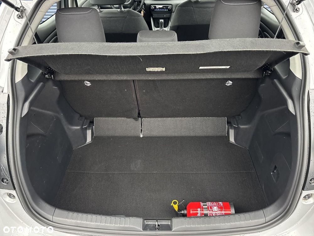 Toyota Yaris Hybrid 1.5 Comfort - 18