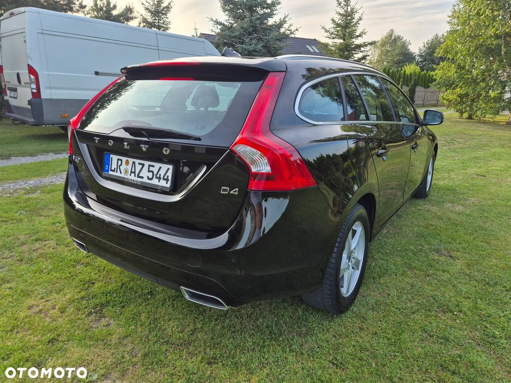 Volvo V60 D4 AWD Momentum - 7
