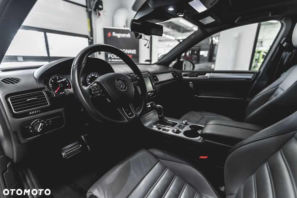 Volkswagen Touareg 3.0 V6 TDI BMT Perfectline R-Style - 5