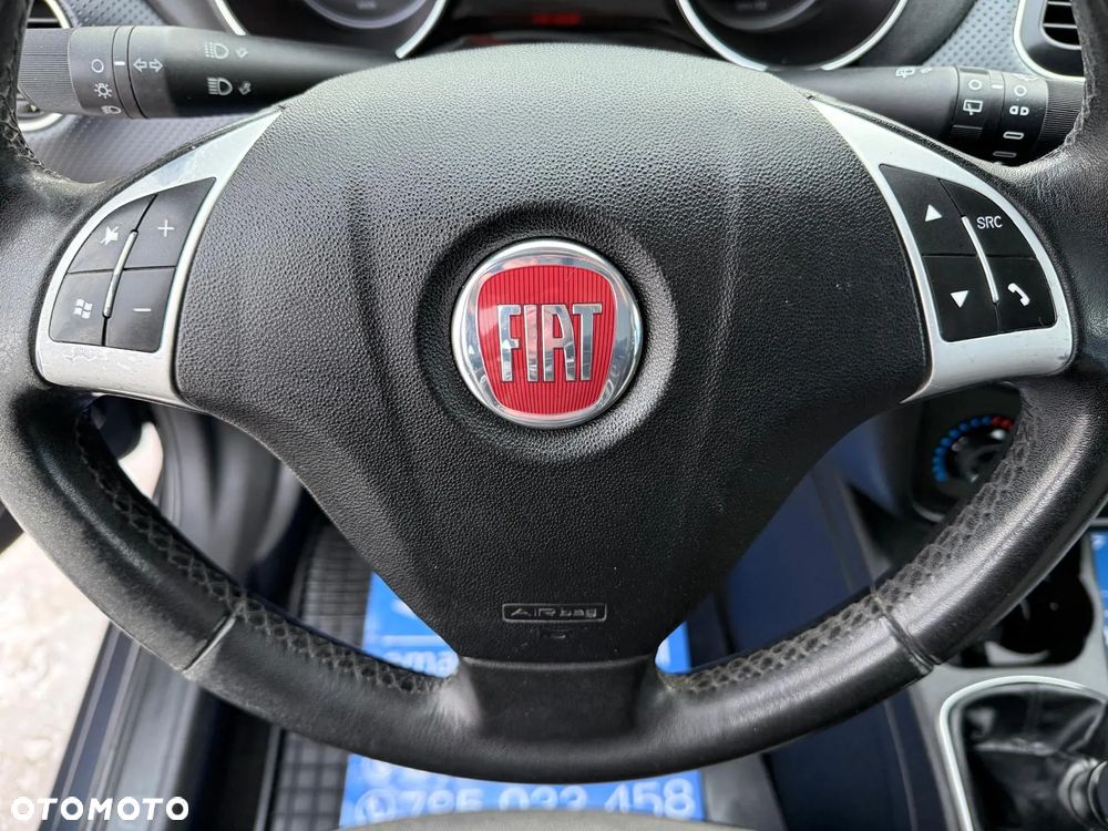 Fiat Punto 1.4 16V Emotion - 21