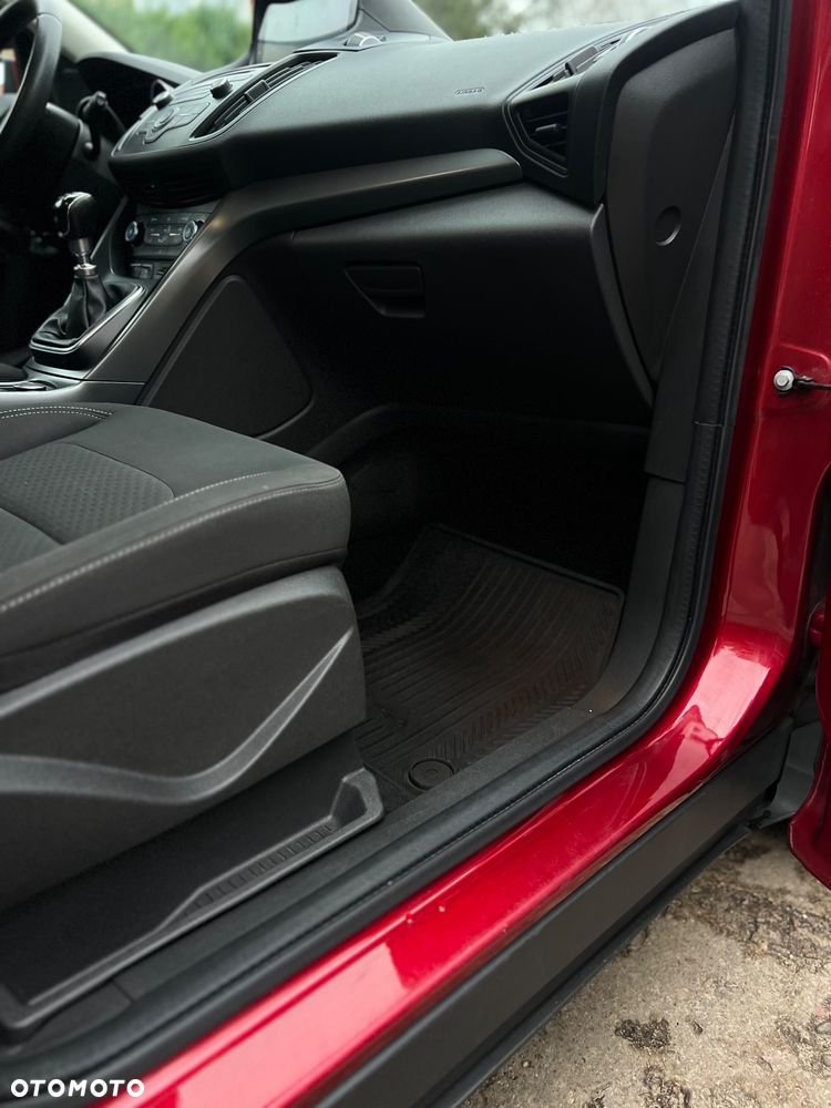 Ford Kuga 2.0 TDCi 4x4 Vignale - 22