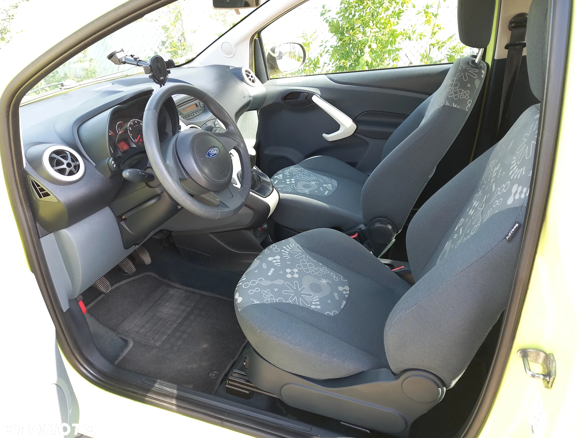 Ford KA 1.2 Titanium (air4) - 3