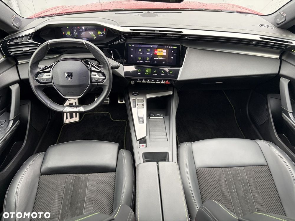 Peugeot 408 - 12