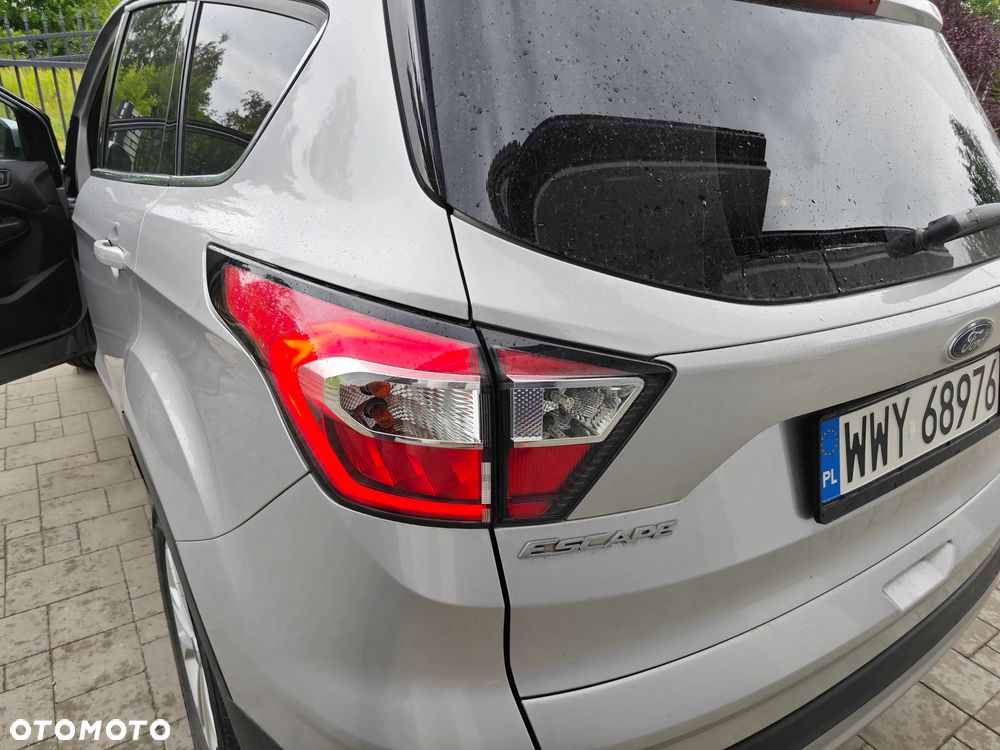 Ford Kuga 1.5 EcoBoost 4WD Titanium - 5