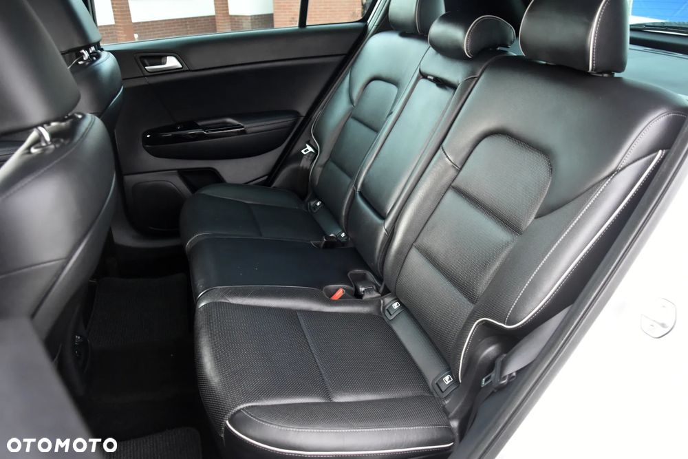 Kia Sportage 2,0 CRDI AWD GT Line - 25