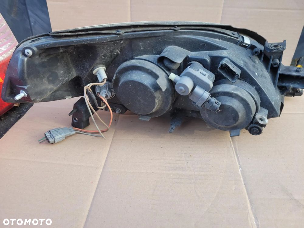 Lampy przednie Nissan Primera - 5